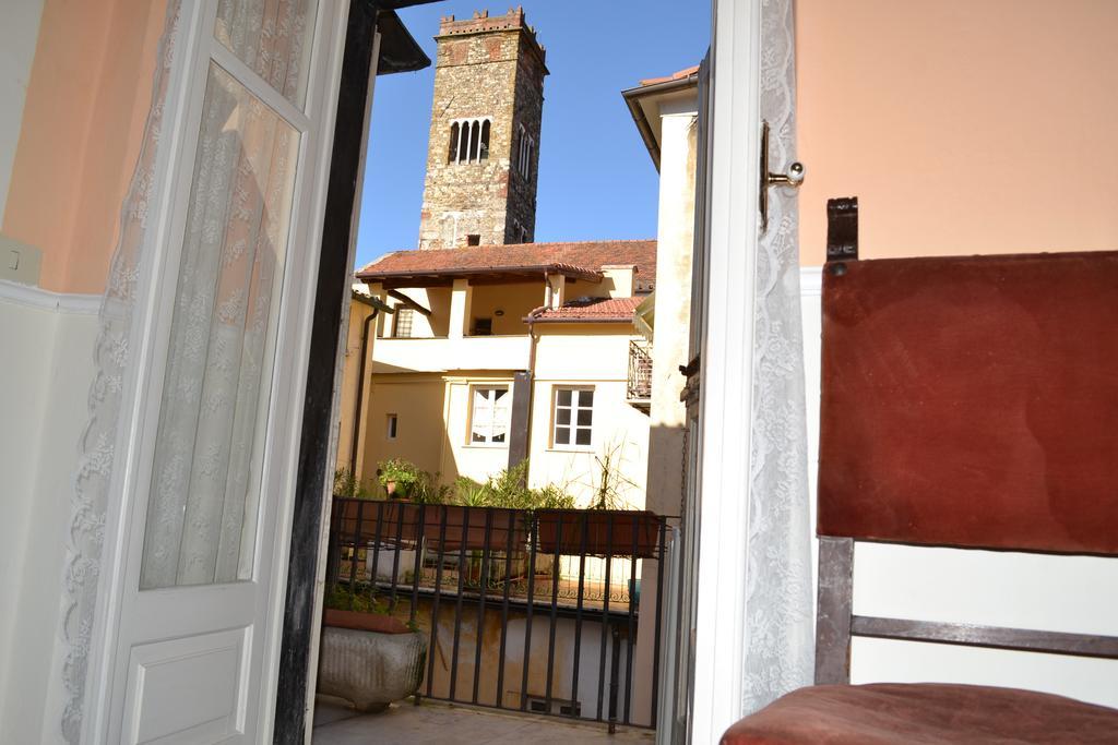 Corte Palazzo Picedi Benettini Sarzana Εξωτερικό φωτογραφία