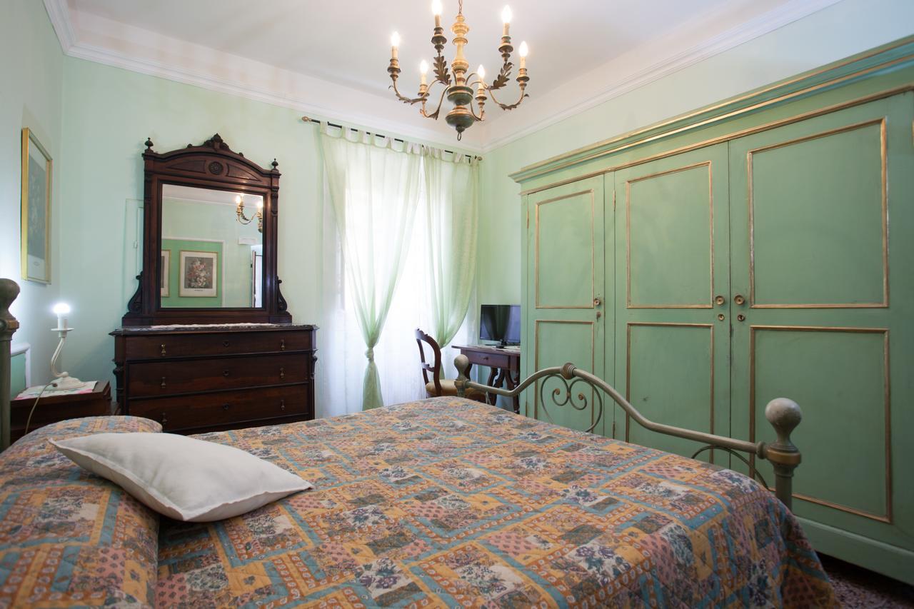 Corte Palazzo Picedi Benettini Sarzana Εξωτερικό φωτογραφία