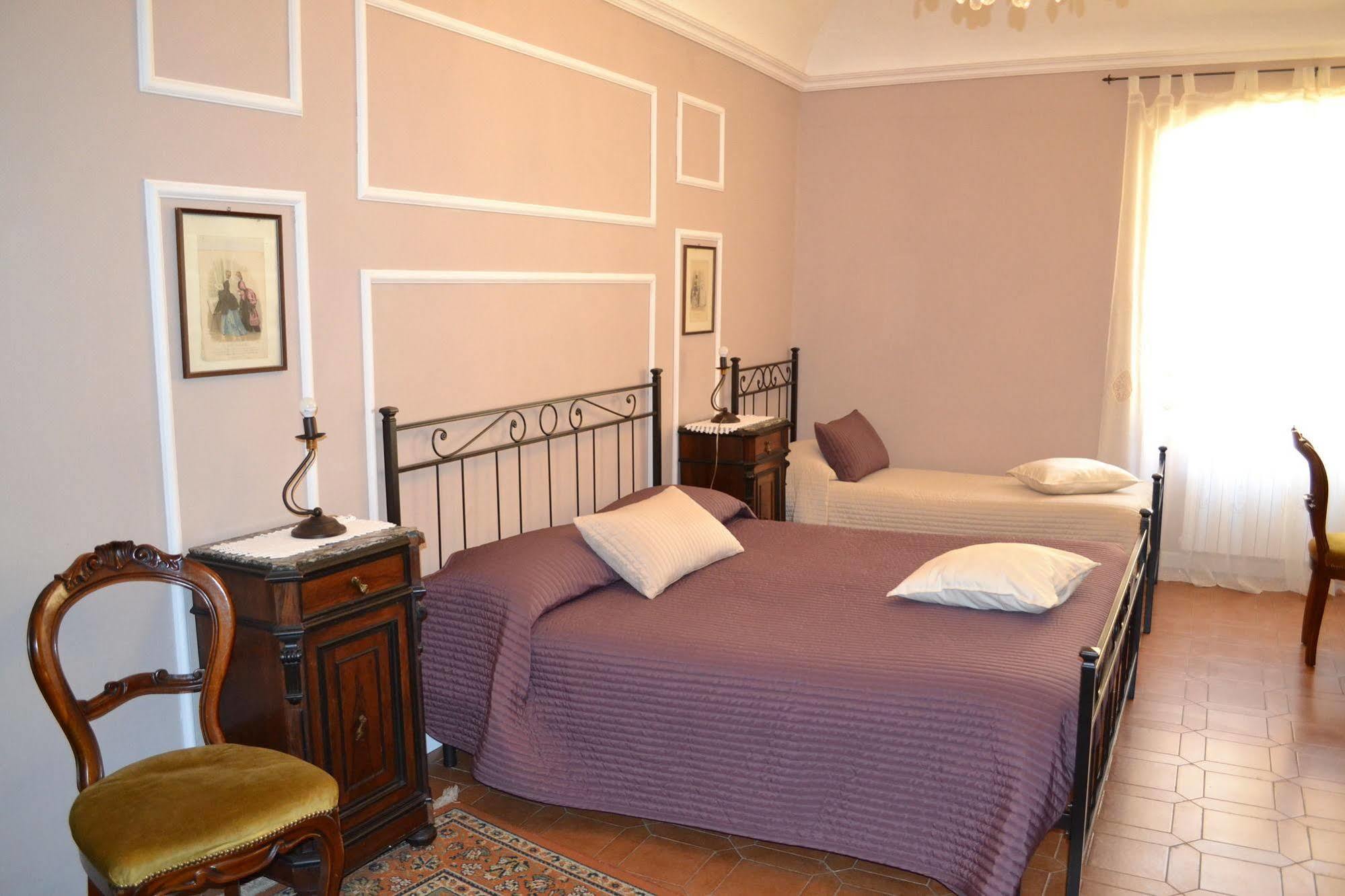 Corte Palazzo Picedi Benettini Sarzana Εξωτερικό φωτογραφία